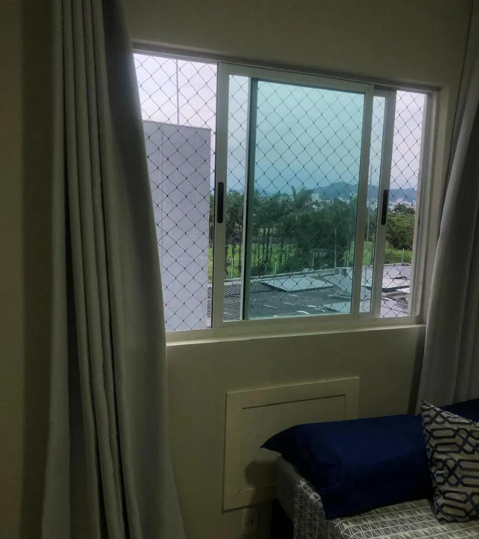 Fb House I Quarto Com Wc Uso Exclusivo Itajaí